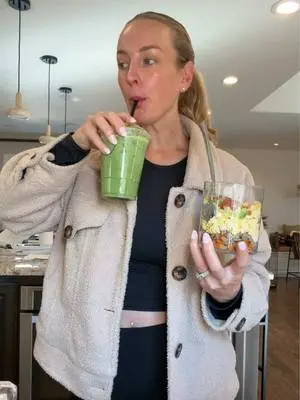 Happy Friday Morning Routine + Lagree Workout DITL